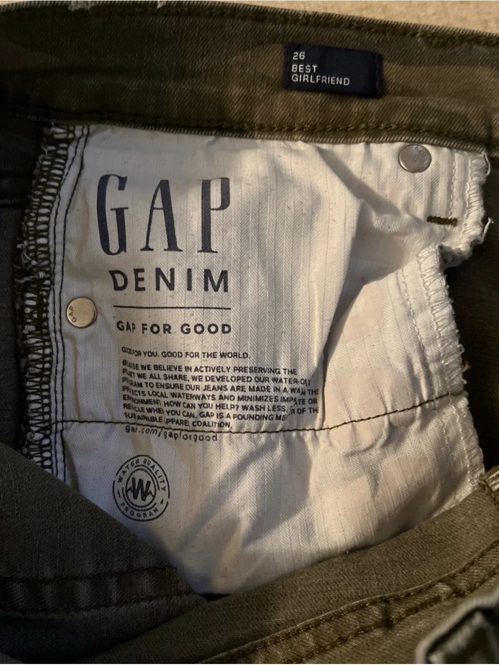 GAP Womens Size 26 Camo Distressed Best Girlfriend Denim Jeans.